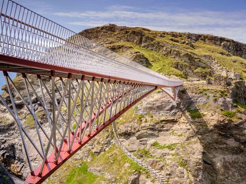 The bridge is constructed from two 33m-long cantilevers / English Heritage/Jim Holden