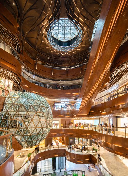 Interior sculptural elements have been designed by local abstract artist William Lam of HK L&L / K11 Musea