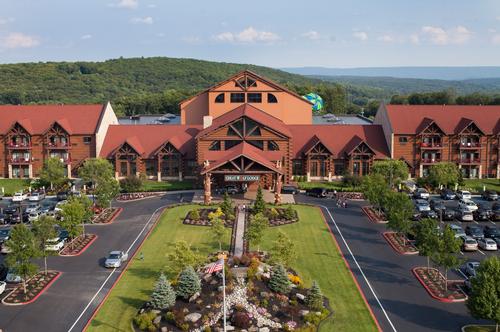 The theme park operator is expanding quickly, and will accelerate further with the new ownership structure