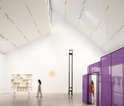 There are three main gallery spaces inside the building / Mark Menjivar