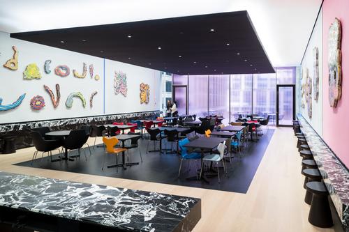 The Carroll and Milton Petrie Terrace Sixth Floor Café is newly added / Iwan Baan