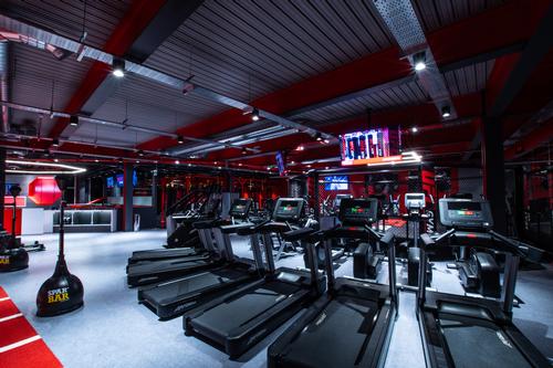 The is a cardio training section / UFC Gym