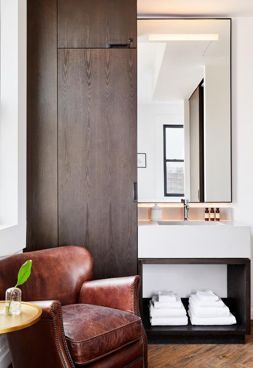 Room categories are Walker King, Walker Queen, Walker Full, Petite Loft Queen, Walker Accessible Queen, Broadway Corner Queen and Cortland Corner King / Read McKendree