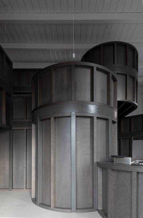 The volumes repurpose the interior of the building / Alex Shoots Buildings