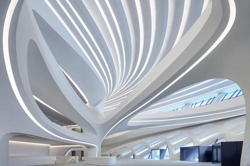 The design features the signature curves of Zaha Hadid Architects / Virgile Simon Bertrand