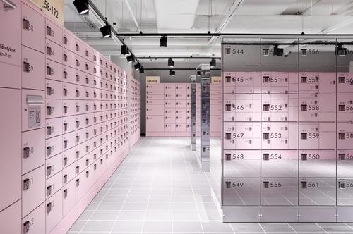 Lockers are provided in a variety of different sizes, ensuring all sorts of packages are catered for / Riikka Kantinkoski