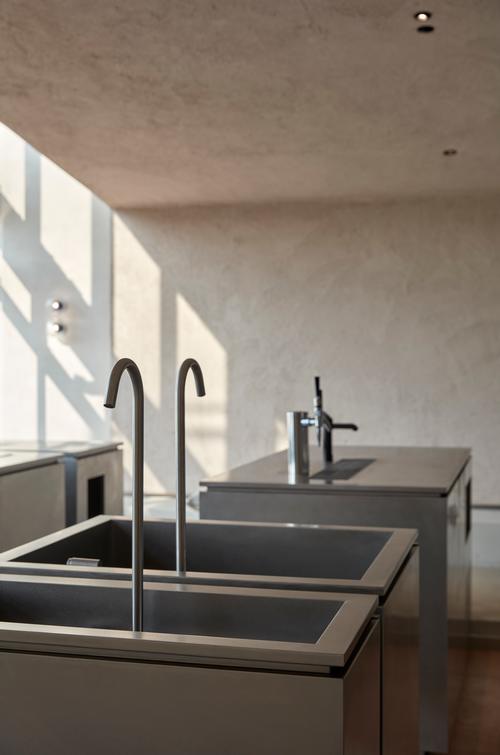 This deconstruction is a nod to the process and ritual of tending to horses / Oculis Project