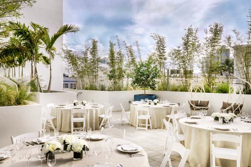 A meeting room, a terrace and a deck can all be used for functions and events