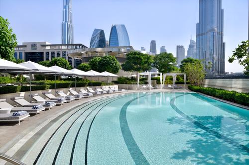 The spa also features an open-air rooftop infinity pool which dominates the skybridge