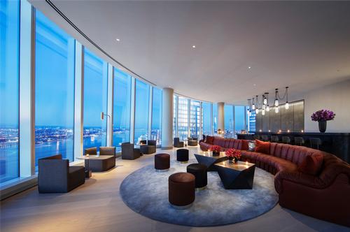 There an indoor private dining room for up to 18 guests with a full catering kitchen, bar and lounge
