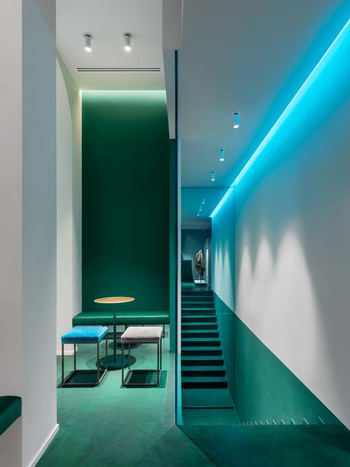 There are places to sit and have a coffee or a cocktail / Alessandro Saletta for DSL Studio