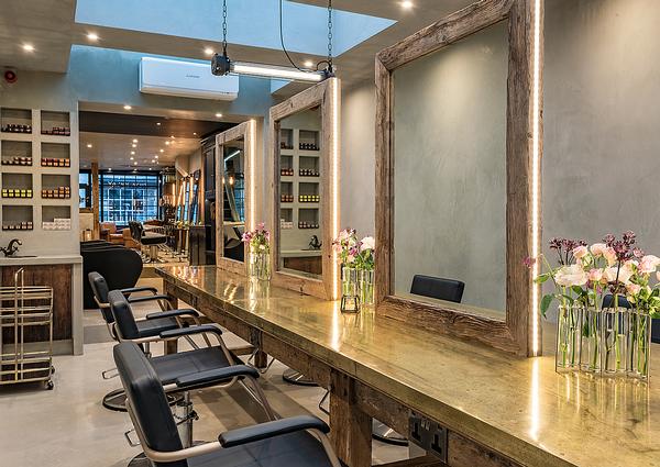 Making booking and mailing lists clearly visible helped iSalon client Aesthetics Hair & Beauty 