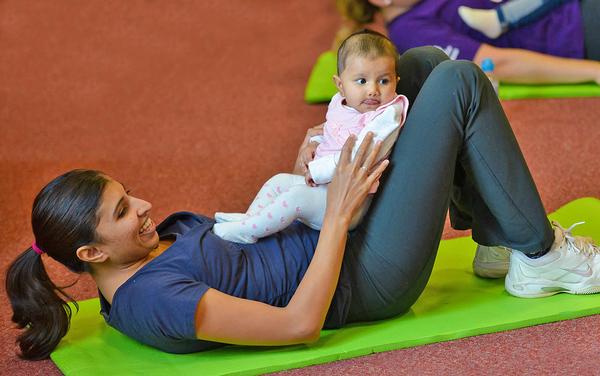 Classes targeted at young mums can be a good introduction to a centre / © sport england