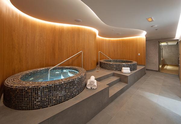 Spa suite at the Cayan Tower in Dubai