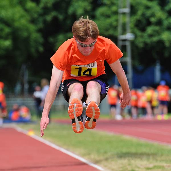 Metro members can either play sport for fun or they can compete