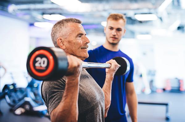 Weight bearing activity can ensure a healthy older age / PHOTO: SHUTTERSTOCK.COM