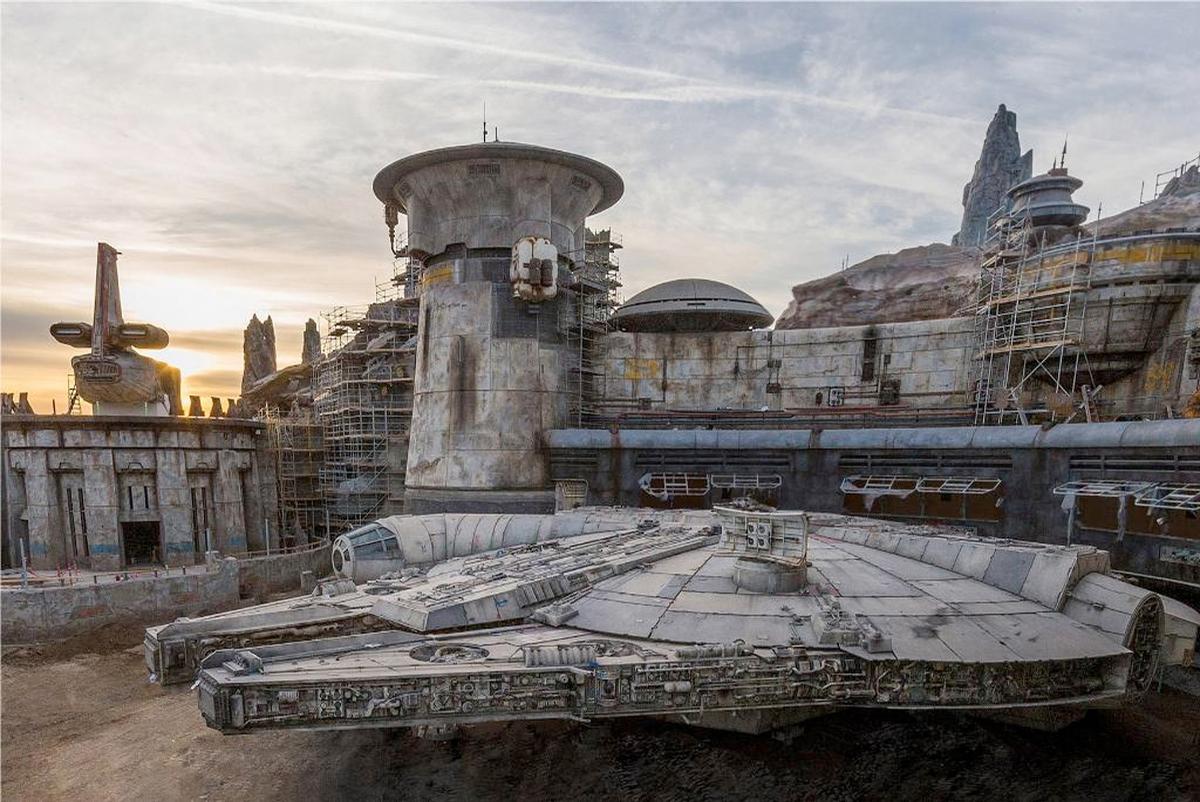Disney's first image of its Millennium Falcon theme park ride Disney's first image of its Millennium Falcon theme park ride