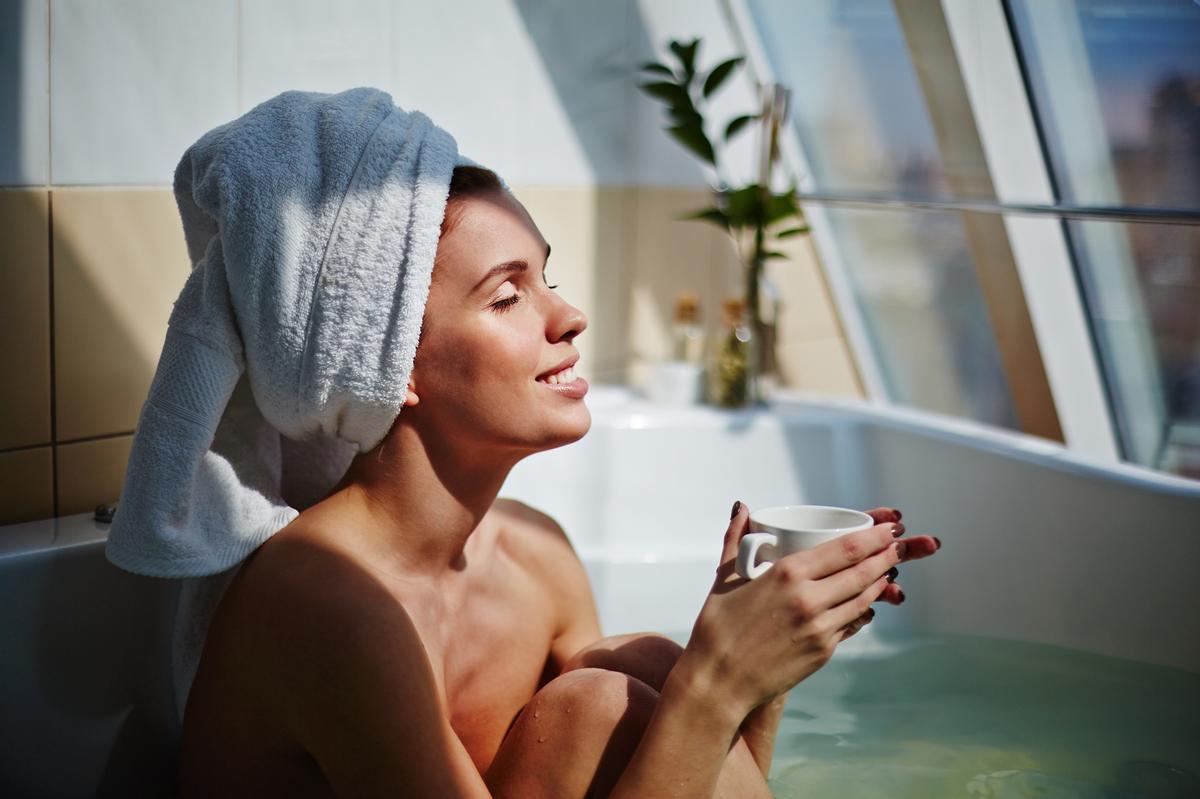 The Winter Sunshine Spa Break features the spa's exclusive Aqua Sun Therapy treatment, a unique bathing experience that combines a mineral-rich spa bath with 'sunshine' from a low-level UV light canopy / Shutterstock