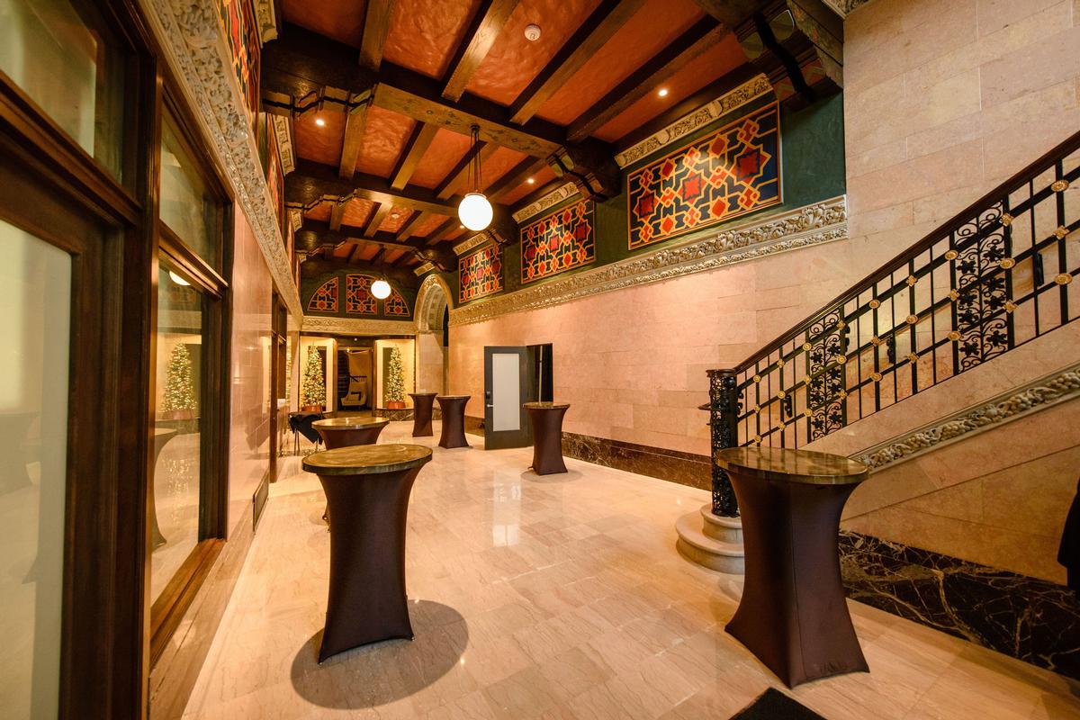 Quinn Evans Architects helped to refurbish the property's deteriorating interiors and exteriors. / Courtesy of Element Detroit Quinn Evans Architects helped to refurbish the property's deteriorating interiors and exteriors. / Courtesy of Element Detroit