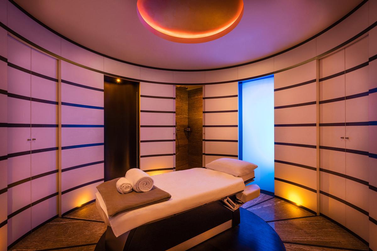 Peter Droessel has created a 24-hour wellness concept for Capella’s five-star Breidenbacher Hof hotel in Düsseldorf. / 