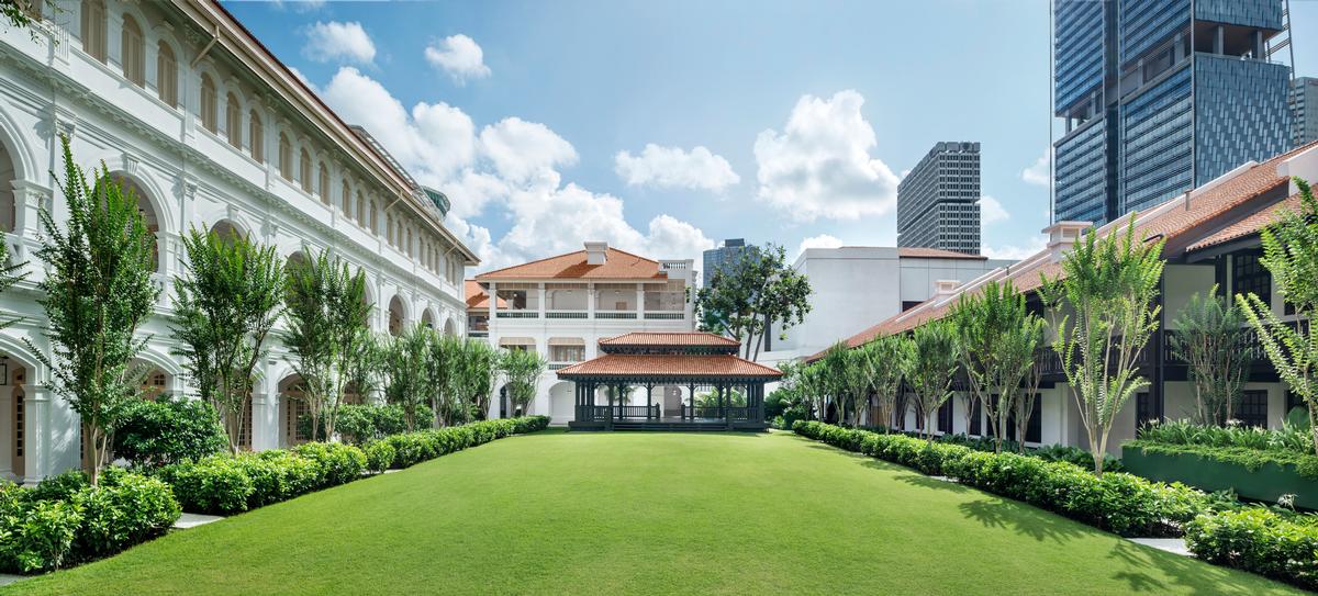 The lawn at Raffles Singapore / Accor