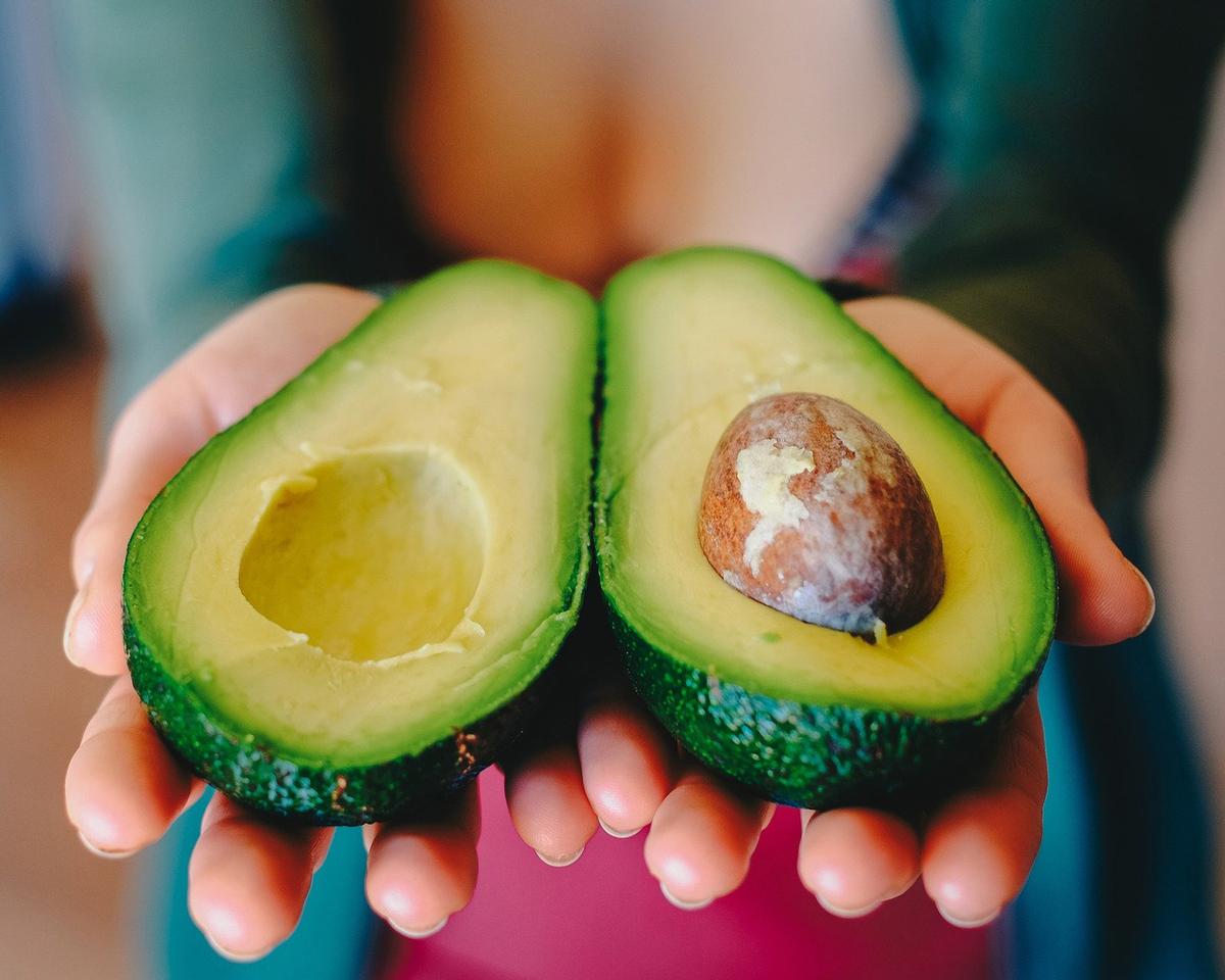 Eating avocado can prevent hair loss