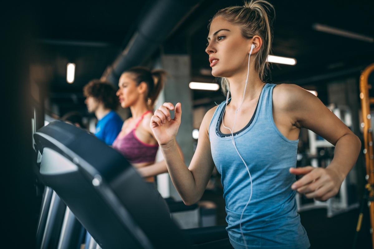 The results suggest cardiorespiratory exercise may contribute to improved brain health and decelerate a decline in grey matter / Shutterstock