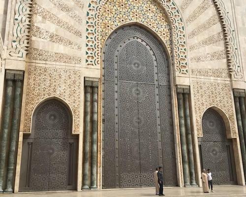 The mosque is said to be one of the most beautiful religious buildings in the world / Morocco World News