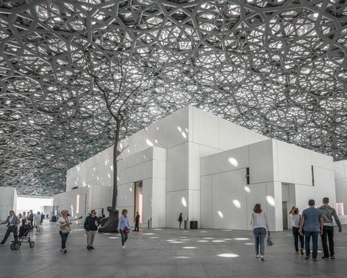 The Louvre Abu Dhabi is included in the itinerary for the Treasures of the Persian Gulf cruise / Shutterstock