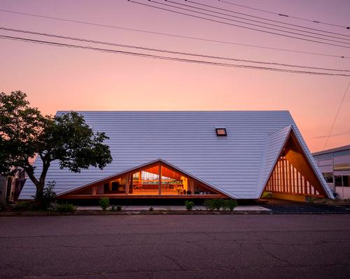 The house comprises a vinyl-covered timber frame structure / Isamu Murai