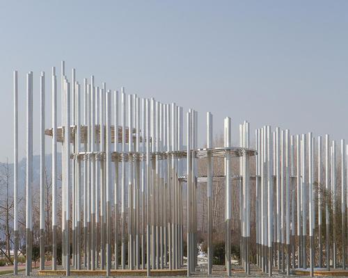 The installation comprises 200 steel poles / Aurelien Chen